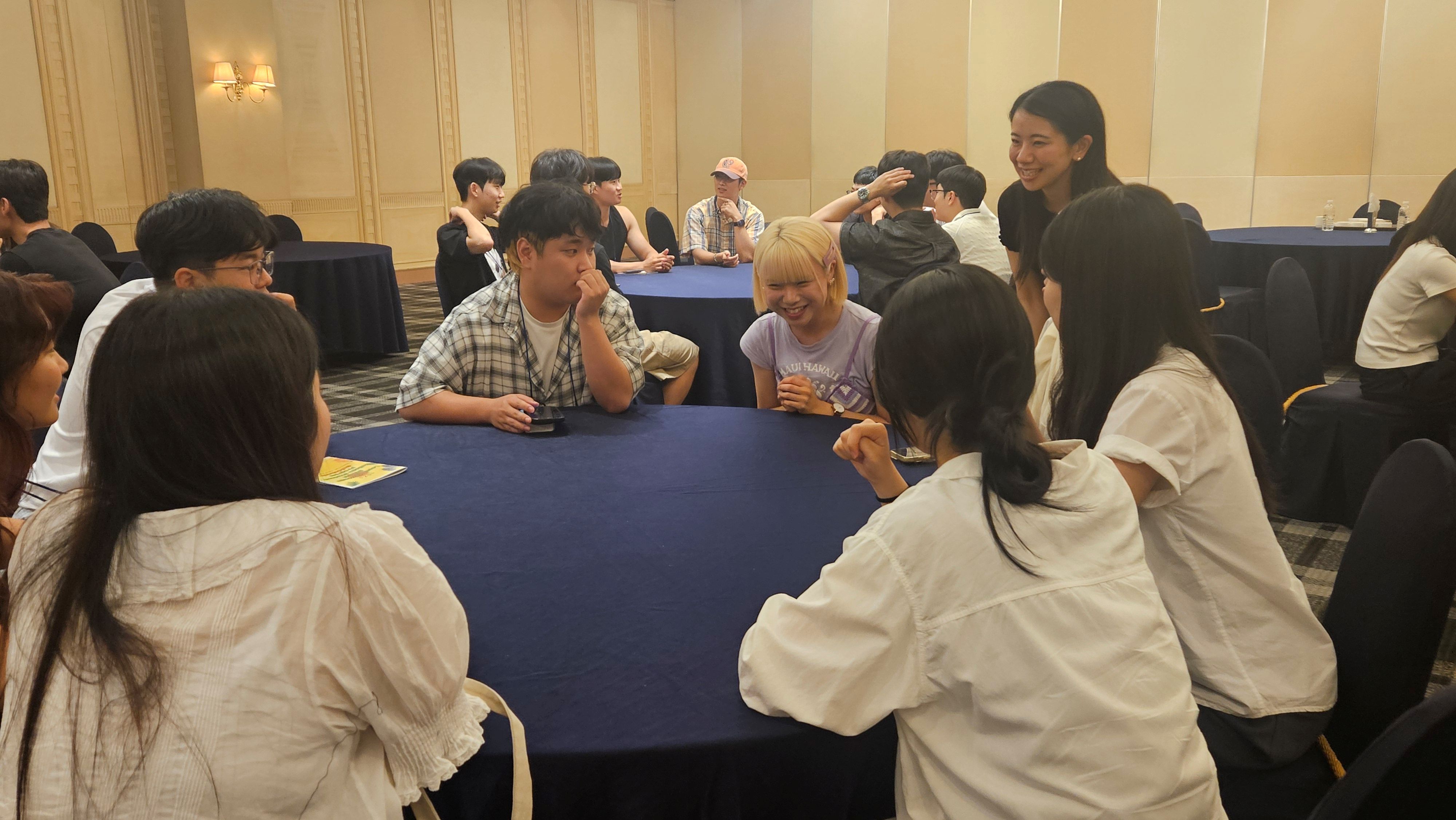 향토학교 대학생반_친교의시간_8.jpg